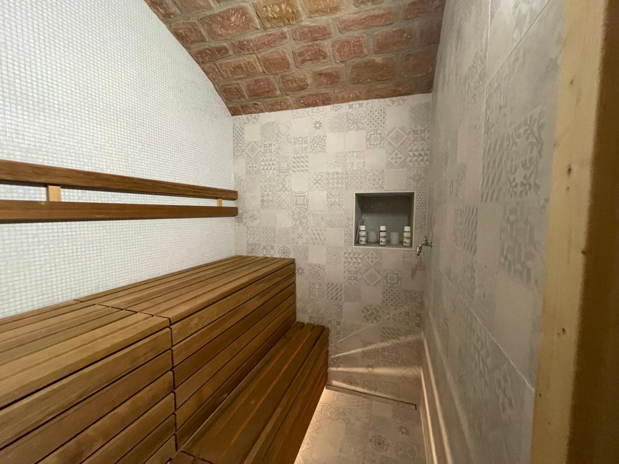 Luxurioese Ferienwohnung Mit Wellness Oase Saarburg Luaran gambar