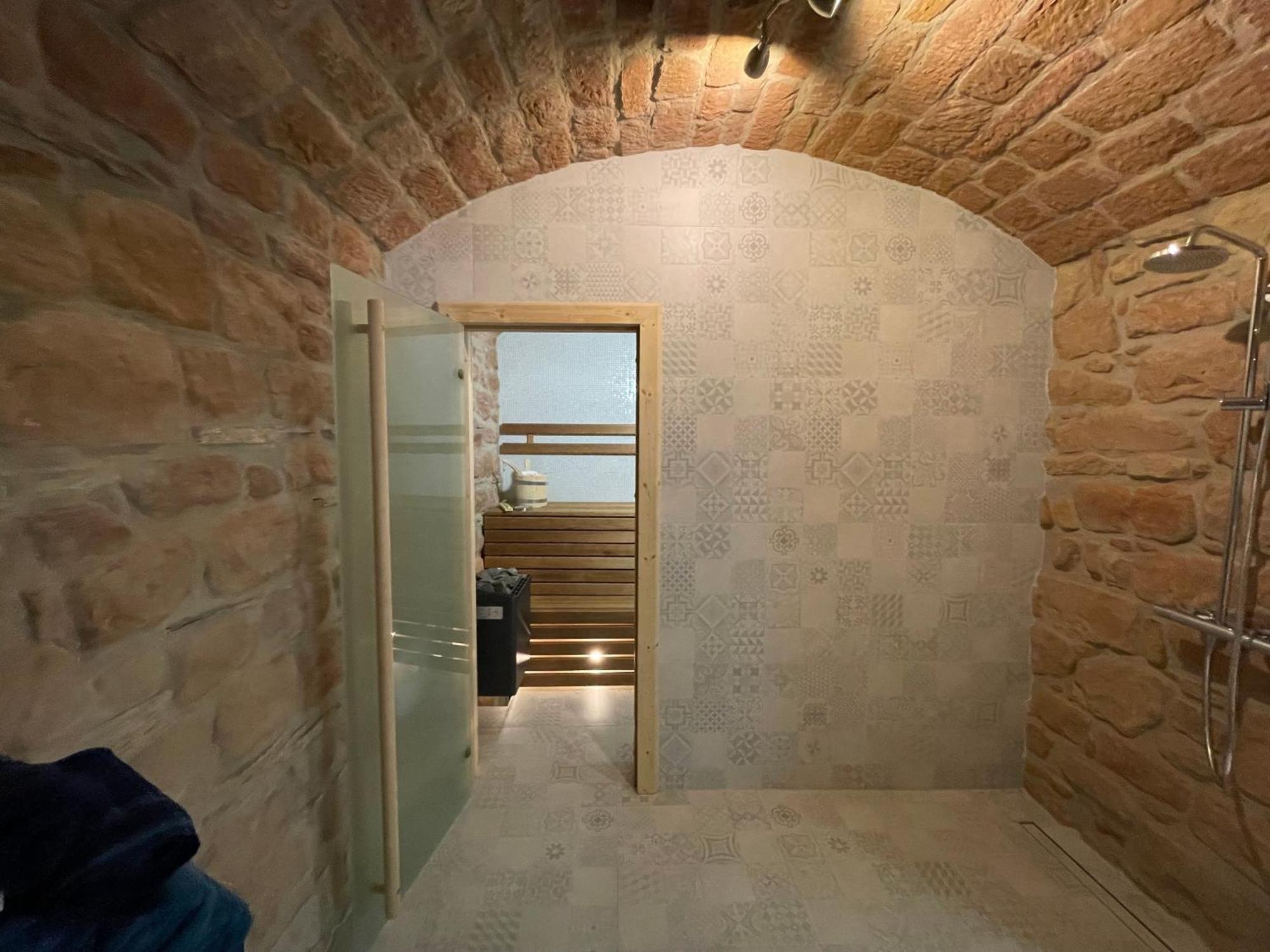 Luxurioese Ferienwohnung Mit Wellness Oase Saarburg Luaran gambar
