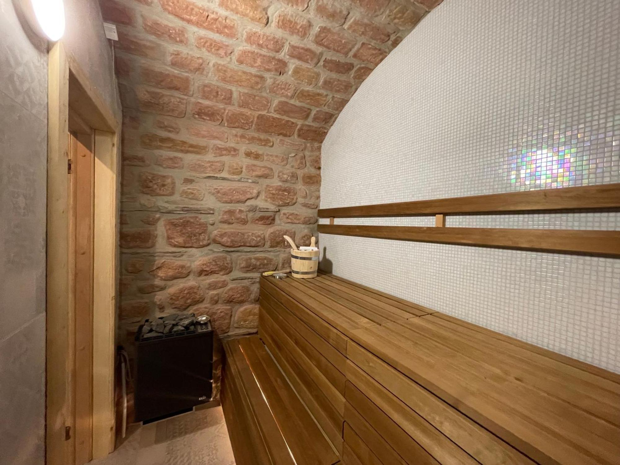 Luxurioese Ferienwohnung Mit Wellness Oase Saarburg Luaran gambar