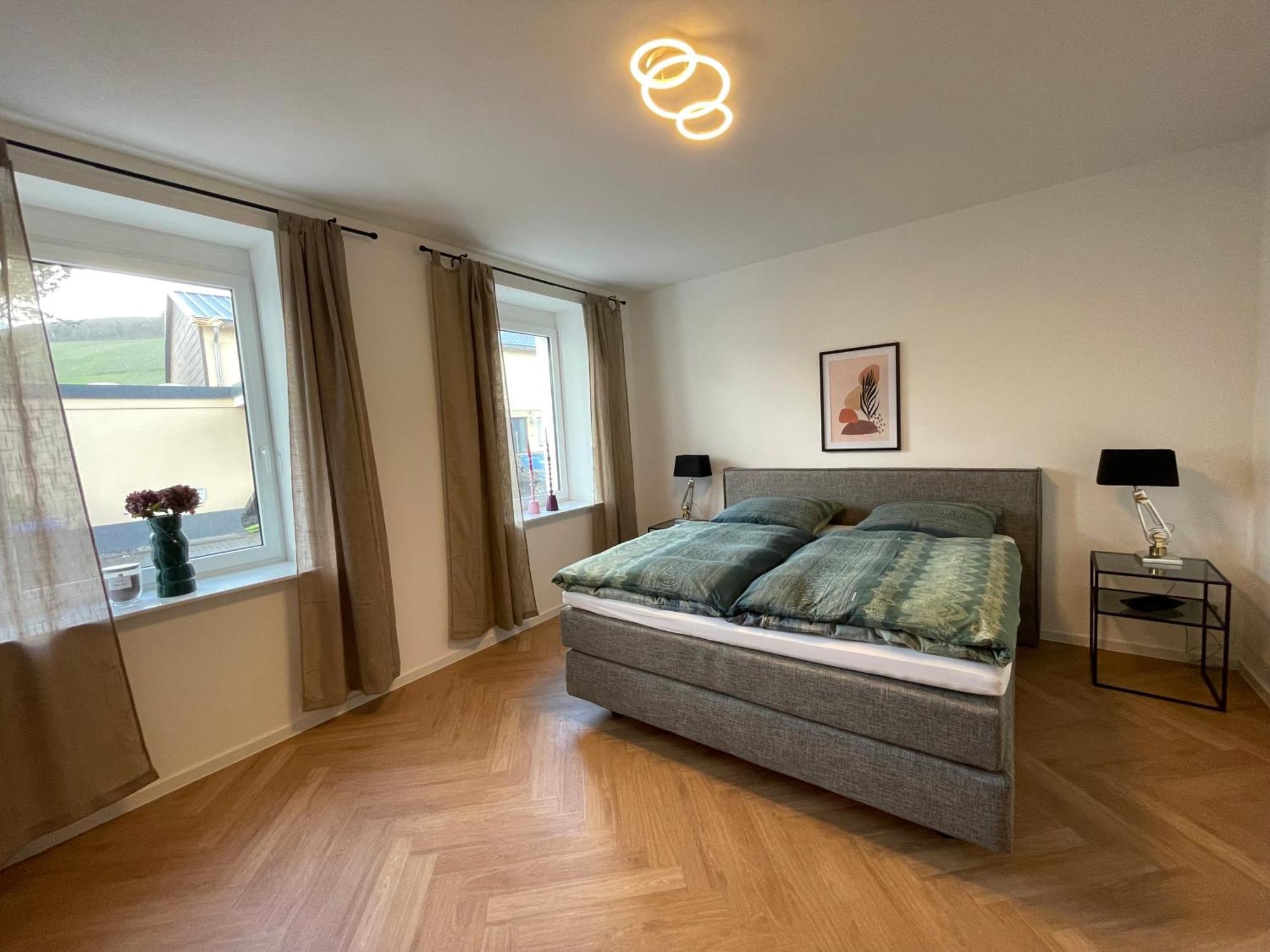 Luxurioese Ferienwohnung Mit Wellness Oase Saarburg Luaran gambar